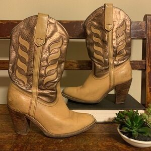 Frye Vintage Metallic Cowboy Western Boots Tan Festival Bohemian Unique!